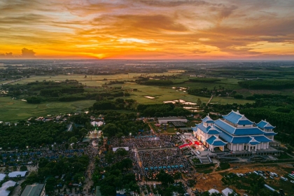 Cho thuê xe đi La Vang Quảng Trị